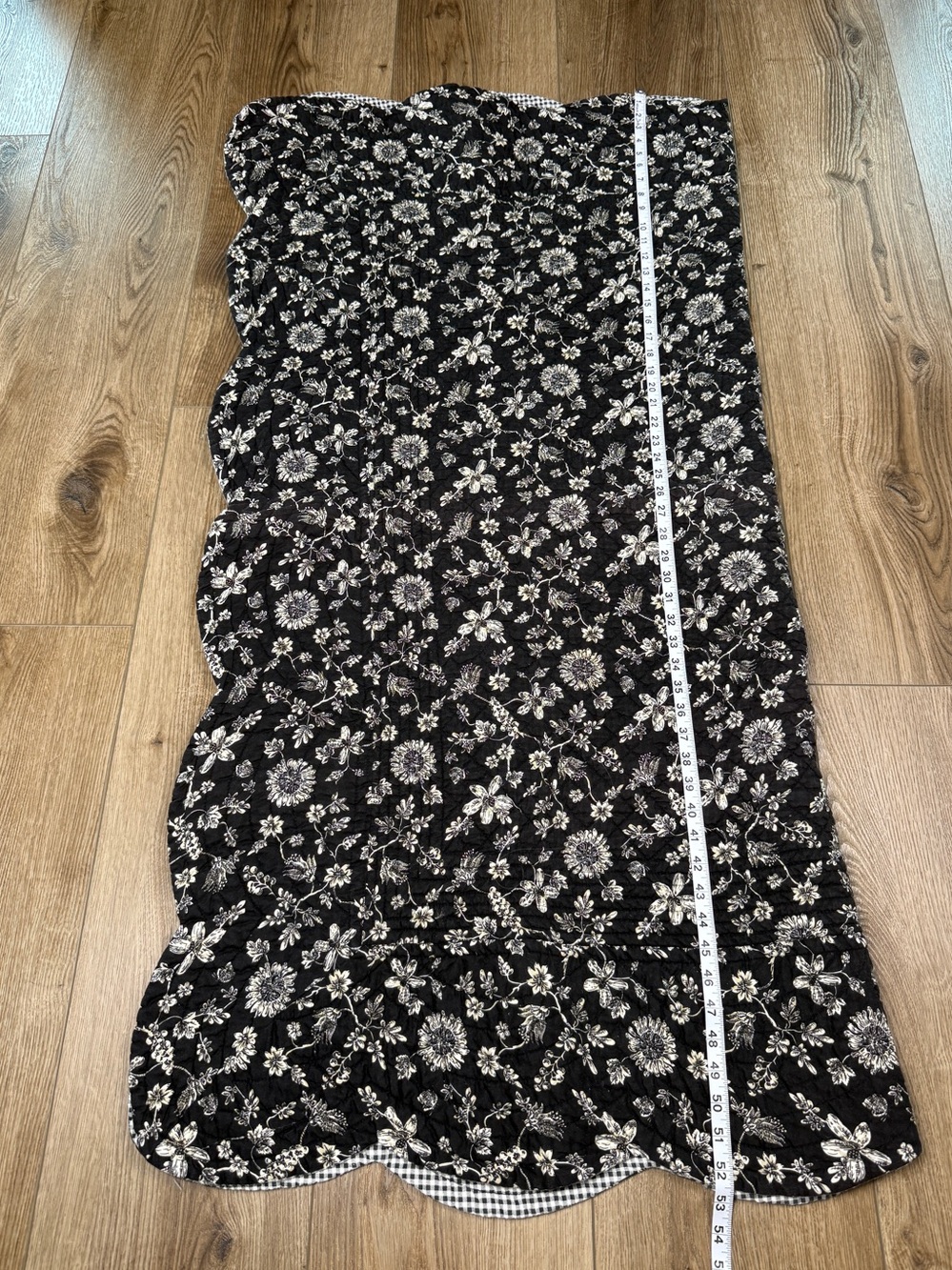 Reversible Black Floral Gingham Quilted Throw Blanket Cottage Farmhouse - Picture 5 of 7